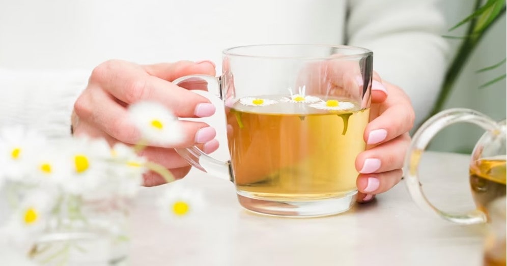 طرز تهیه چای بابونه